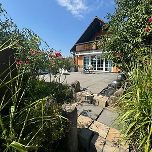 Apartment B&b’s Im Aischgrund, Adelsdorf