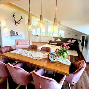 Apartment 2023 Neu Erbaute Lory Mit Schlossblick In Ruhiger Lage, Halblech